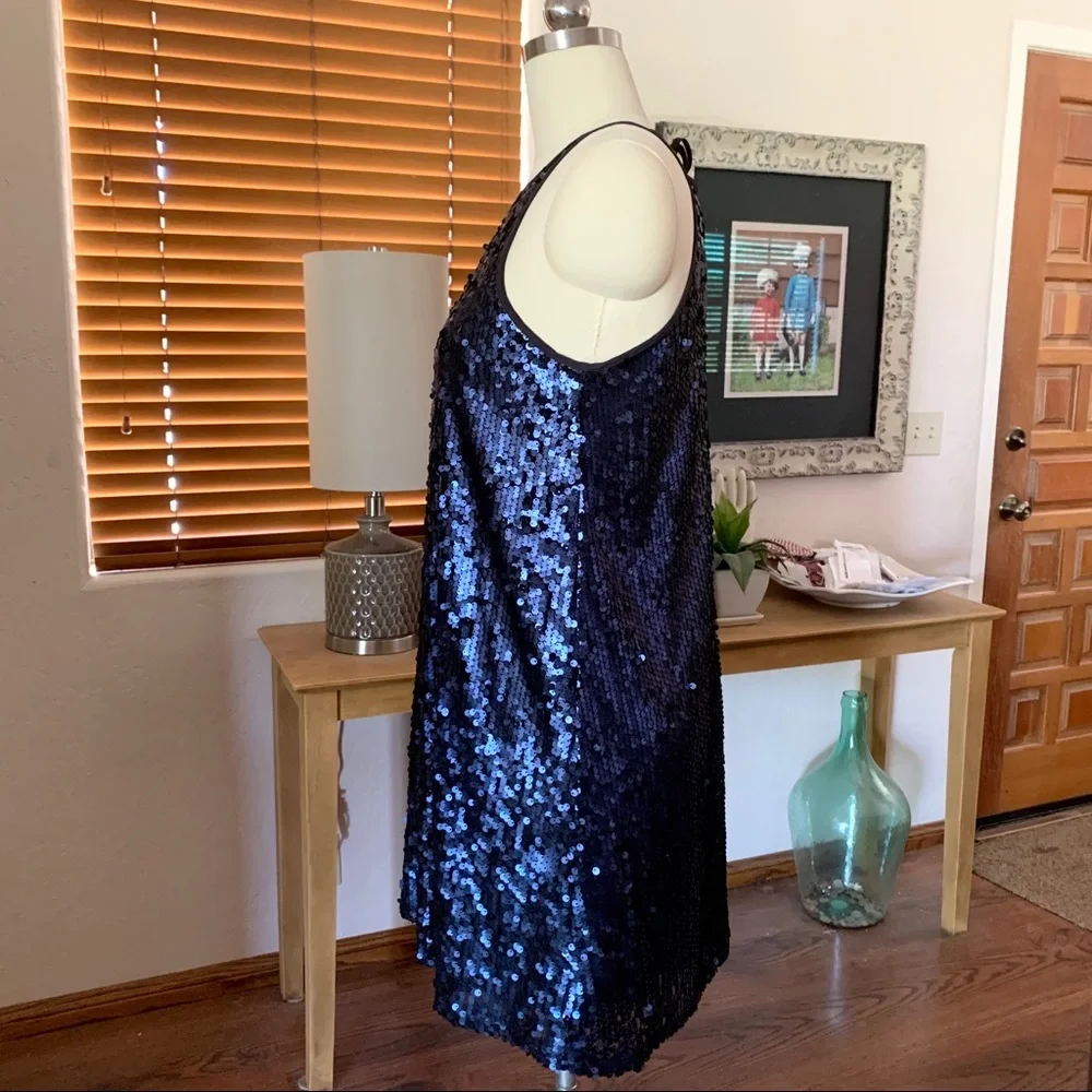 Flirty midnight blue matte sequin Forever 21 (?) mini dress - Picture 4 of 11